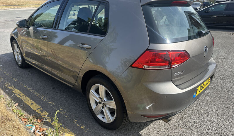 
								2015 Volkswagen Golf 1.6 TDI BlueMotion Tech Match full									