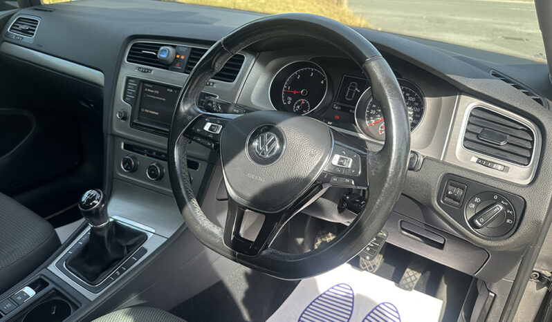 
								Volkswagen Golf 1.6 TDI BlueMotion Tech Match full									