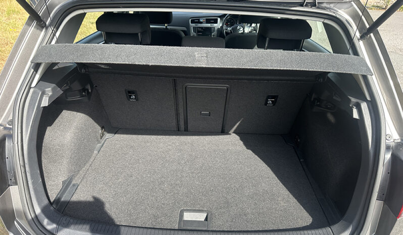 
								Volkswagen Golf 1.6 TDI BlueMotion Tech Match full									