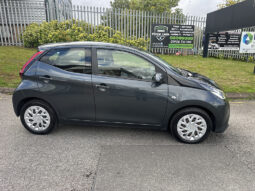 
										2019 Toyota AYGO 1.0 VVT-i x-play full									