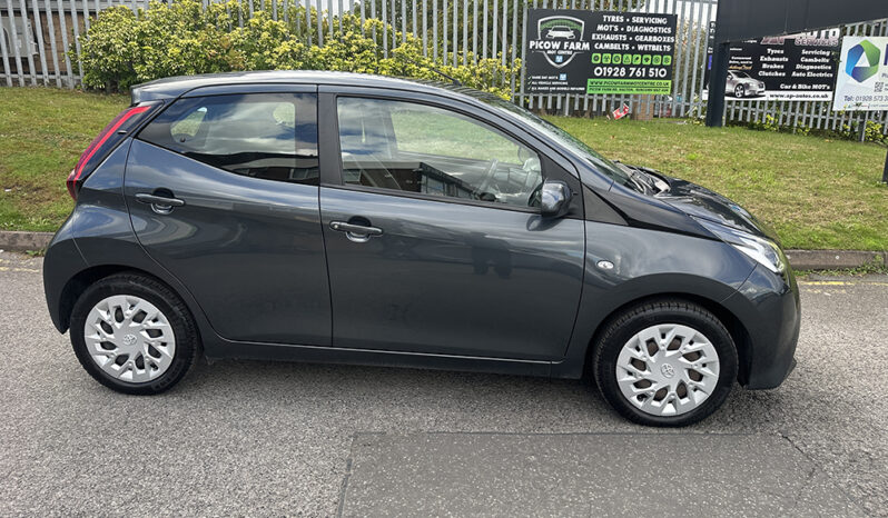 
								2019 Toyota AYGO 1.0 VVT-i x-play full									
