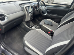 
										2019 Toyota AYGO 1.0 VVT-i x-play full									