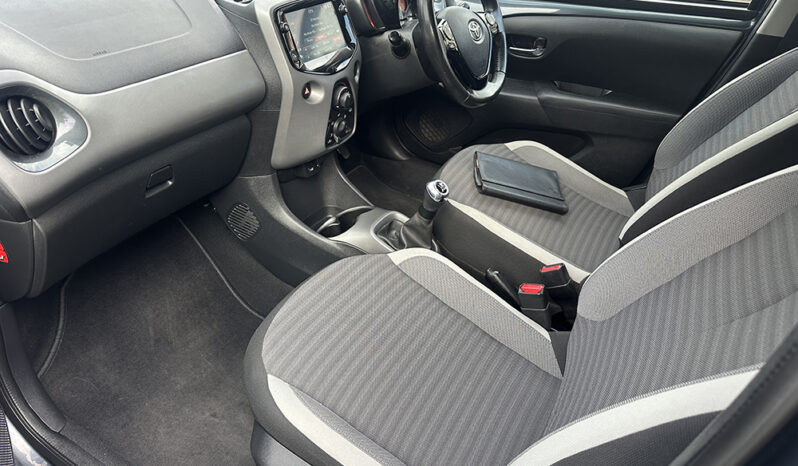 
								2019 Toyota AYGO 1.0 VVT-i x-play full									