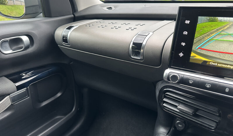 
								Citroen C4 Cactus 1.6 BlueHDi Flair full									