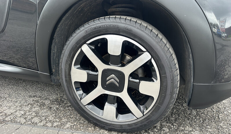 
								Citroen C4 Cactus 1.6 BlueHDi Flair full									